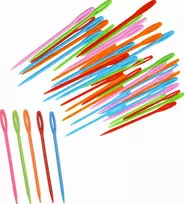 PLASTIKINĖS adatos 100 Vnt. 7cm Kelių spalvų glotnus, didelis tinklelis, ILGUS