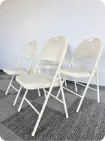 Chill Art Minkšta smėlio spalvos aukšta sulankstoma konferencijų maitinimo kėdė
