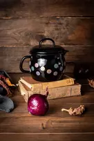 Metalac Emaliuotas puodukas su snapeliu 12 cm 1,3 l, juodas, Pasteliniai taškai