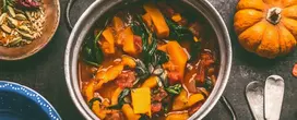RAUDONA emaliuota ketaus keptuvė, sunki, 4 l, žąsų puodas, puodas + dangtis