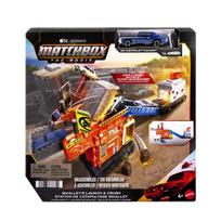 MATCHBOX MOVIE Smalley’s automobilių traiškymo garažas su trasa