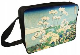 Pečių rankinė su Goteno kalvos ir Šinagavos vaizdu, Katsushika Hokusai motyvais