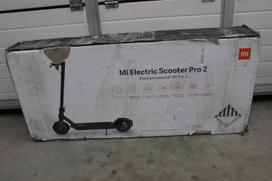 SALE OUT. Xiaomi Mi Electric Scooter Pro 2 (Black) | Xiaomi Mi Electric Scooter Pro 2 | 600 W | 25 km/h | 3 month(s) | Black | D