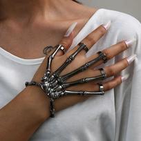 Connecting Five Fingers Skull Bone Bracelet Retro Texture Halloween Hand Chain  Unisex Wear black