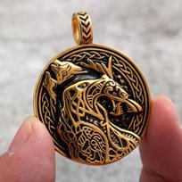 Men's Retro Stainless Steel Celtic Wolf Pendant Necklace gray
