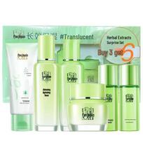 Pechoin Herbal Essence Surprise Skincare Set: Lotion, Toner, Face Cream & Cleanser (Four-Piece, New and Old Random) beige