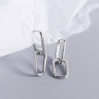Geometric Oval Ear Cuffs: Niche Design, Advanced Metal Style Earrings for Women beige