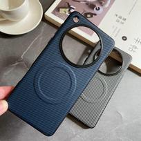 For OnePlus 13 12 Case Soft Silicone carbon fiber Magnetic Protective Back Cover Case For OnePlus 13 12 11 1+13 Full Cover Shell For OnePlus 11