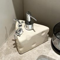 Creative Ceramic Cheese Soap Dispenser Household Hand Sanitizer Bottle Bathroom Shower Gel Emulsion Bottle Bathroom Decoration white