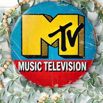 Aukštos raiškos metalinis skardinis ženklas Retro MTV muzikinė televizija Vintage apvalus sienos meno dekoras muzikos gerbėjų miegamajam, barui ir nostalgijai 20x20cm(8x8inch) yellow
