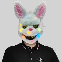 Ryškiai apšviesta triušio kaukė Helovino vakarėliams ir teminiams renginiams Puikiai tinka vaikų ir suaugusiųjų šventėms Bloody Bunny