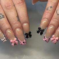 24Pcs Sweet Red Plaid Polka Dot French Press On Nails With 3D Pink Bow And Strawberry Medium Square Fake Nails brown