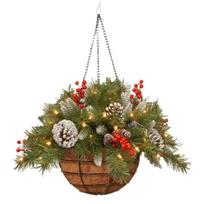 Kalėdinė uogų ir kankorėžių girlianda per sieną Durų ornamentas brown