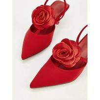 Fashion High Quality Low Heel Satin Design Pointy Toe Sandals Women Summer Front Rear Strap Flower Decoration High Heels Women Pumps 35 raudona