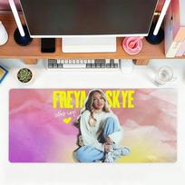 English singer Freya S-Skye Mouse Pad For Office Gaming And Keyboards Non-Slip Large Waterproof 30cmx60cm(11.8x23.6inch) white