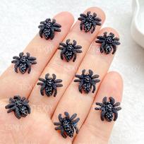 50Pcs Mixed Nail Art Cute Mini Halloween skull, bat, spider, black snake Charms Rhinestones DIY Craft For Nail 3D Decorations beige