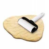 Mažas plastikinis tešlos kočėlas Tadar, 17 cm