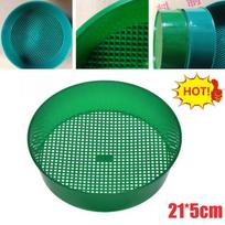 Durable Green Plastic Garden Sieve for Soil and Compost Sifting 1/4 Inch Mesh Screen for Gardening and Home Use 21*5.5CM