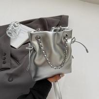 Korean Style Chains Handle Bucket Bags Crossbody Bag Purse PU Crossbody Bag Wallet Bags Large Capacity Drawstring Bucket Bag
