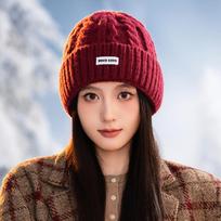 Korean-Style Versatile Loose Knit Beanie for Women - Windproof, Warm Ear Protection, Large Head Circumference, Slim-Face Design for Autumn and Winter. One Size beige