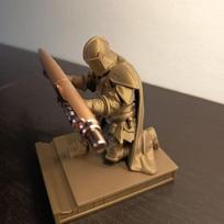 3D Knight in Armor Executive Pen Holder - Office Supplies Kneeling Pose black