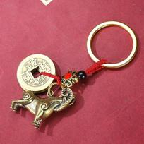 Antique Brass Goat Lucky Keychain with Traditional Chinese Coins Portable Key Ring for Car Decor Housewarming Gift 1pc brown