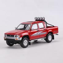 2026 New Hilux Double Row All-terrain Pickup Truck Military Vehicle Die-casting Metal Mixed Color Other Metal Military 1:64 Model Simulation Toy raudona