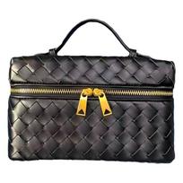 Woven PU Mini Crossbody Bag Women Stylish Square Shoulder With Phone Pocket Daily Use Handheld Tote 23 x 6.5 x 14 cm purpurinė raudona spalva