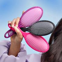 WetBrush Frizz-Free Detangler Plaukų šepetys su jonų technologija Black