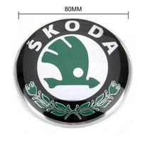 Skoda 1 vnt. Priekinio variklio dangčio emblema 90mm + Galinio ženkliuko 80mm Lipdukas Skoda Octavia Rapid Kodiaq Karoq Fabia Kamiq Superb Derivative blue