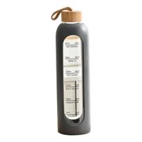 Stiklinis vandens butelis, 1 litro talpos, gertuvė su laiko žymomis, silikoninis apvalkalas, sandarus snapelis, platus kaklelis, vandens puodelis 1000ML balta