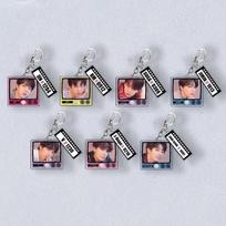 7pcs BTS Retro TV Style Acrylic Keychain, Bangtan Boys Photo Keyring with Name & Birthday Tag, Kpop ARMY Fans Bag Charm 7pcs gray