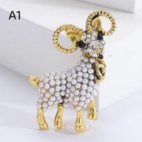 1Pcs Animal Pins Vintage Pearl Goat Brooches For Women Friends Party Gifts Fashion Jewelry Diy Accessories A1 beige