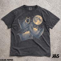 Three Manta Rays Moon Shirt, Funny Manta Ray Tee, Retro Ocean Animal Tshirt, Vintage Moon Graphic Tee, Marine Life Gift XL gray