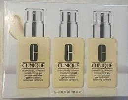 „Trio Clinique Dramatically Different veido priežiūros rinkinys, drėkinamasis dienos ir nakties gelis veidui be parabenų, 3 vnt., 125 ml“