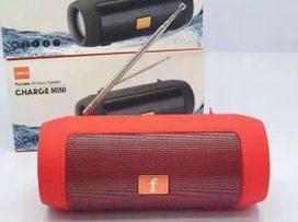 Nešiojama „CHARGE MINI 4+“ „Bluetooth“ kolonėlė su radiju