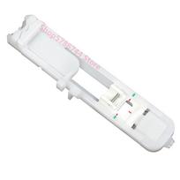 Mygtuko skylutės pėdelis #XC2691033 Brolio buitinei siuvimo mašinai CE4000, CE5000PRW, CE5500PRW, CP6500, CP7500, CS-4000, XR-4040, SE-350 šviesiai pilka spalva