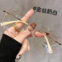 Ultra-Light Gold Wire Glasses for Nearsighted Women: Prescription-Ready, Polygonal Frame Enhancing Whiteness of Bare Face beige