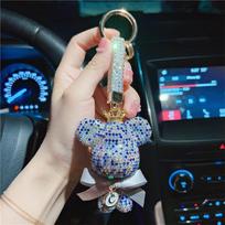 Fashion Full Rhinestone Big bBear Car Key Chain Cute Doll Creative Name Letters to Develop Bag Pendants.