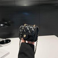 Naujiena Dirbtinės odos grandinėlės mini piniginė Mažas kvadratinis rankinukas moterims balta