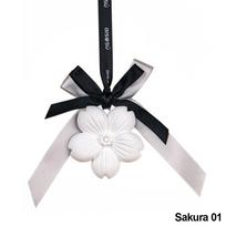 Car Interior Aromatherapy Rear View Mirror Pendant Solid Air Purifying Balm Plaster Tablet For Wardrobe Air Freshener Daisy Rose white