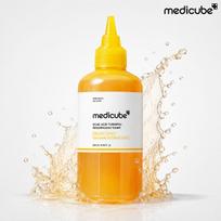 Medicube Kojic Acid Turmeric Resurfacing Toner, Glycolic Acid Exfoliating & Brightening Toner, 250ml yellow