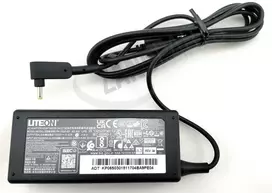 Acer AC Adapteris 65W 19V (1.1x3.0x7.7) (Juodas)