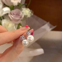 Vintage Gothic Sun Moon Star Non-Pierced Ear Cuffs Asymmetrical Retro Cosmic Dangle Ear Clips for Women Niche Exotic Jewelry gray