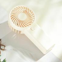 Rankinis mini ventiliatorius – tylus ir nešiojamas, idealus stovyklavimui