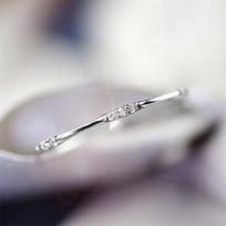 Huitan Minimalistiniai Vestuviniai Žiedai Moterims Plonas Žiedas Nuostabūs Kubiniai Cirkoniai Paprasti Stilingi Moteriški Žiedai Vakarėliui Išraiškingi Papuošalai 12 beige