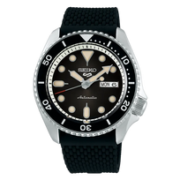 Seiko 5 Sports SKX “Suits Style” SRPD73K2