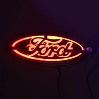 For Ford D314.5X5.6cm LED Car Logo Emblem Light for Ford Kuga Focus Mondeo Mustang Fusion Mk2 Mk3 Fiesta Mk6 Explorer Badge Accessories raudona