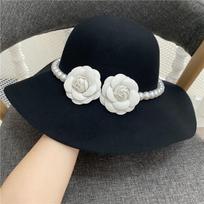 Elegant Black Fedoras Hats for Women Pearls Flower Decor Floppy Brim Church Wedding Dress Fascinator Hat Vintage Wide Brim Caps One Size juoda