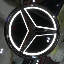 For Benz hui1pcs 9.5cm ABS LED Light Car Badge Rear Trunk Emblem Accessories for Mercedes Benz S350 S300L S A B C E Class GLA GLK 9.5cm black
